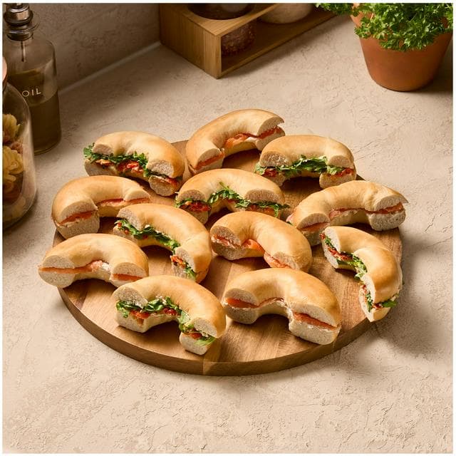 Sainsbury's Bagel Platter, Taste the Difference (12 Halves) - gallery image 1