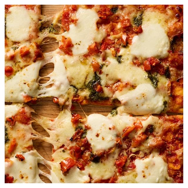 Sainsbury's 2 Mozzarella Marinated Tomato & Pesto Thin & Crispy Pizza, Taste the Difference 1.1kg - gallery image 2