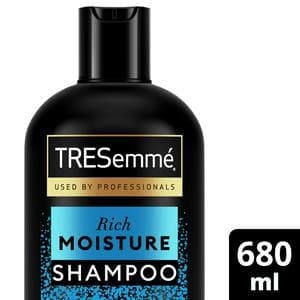 TRESemmé Shampoo Rich Moisture 680ml