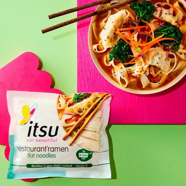 itsu 200g Chilled Restaurant Ramen Flat Noodles - gallery image 3