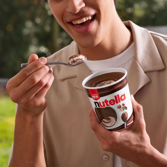 Nutella Chocolate & Hazelnut Ice Cream Tub 470ml - gallery image 5
