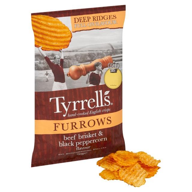 Tyrrells Furrows Beef Brisket & Black Peppercorn Sharing Crisps 150g - gallery image 2