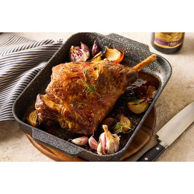 Sainsbury's 2kg Medium Welsh Hill Lamb Leg, Taste the Difference - gallery image 2