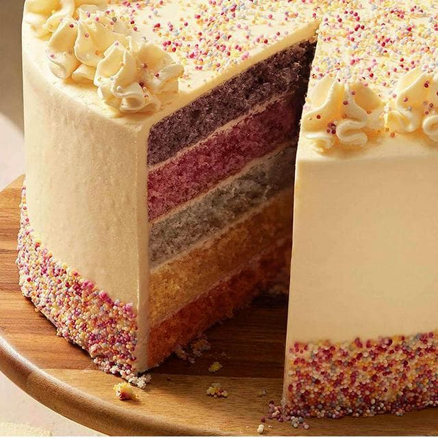 Sainsbury's 2.6kg Extra Large Rainbow Cake, Taste the Difference - gallery image 3