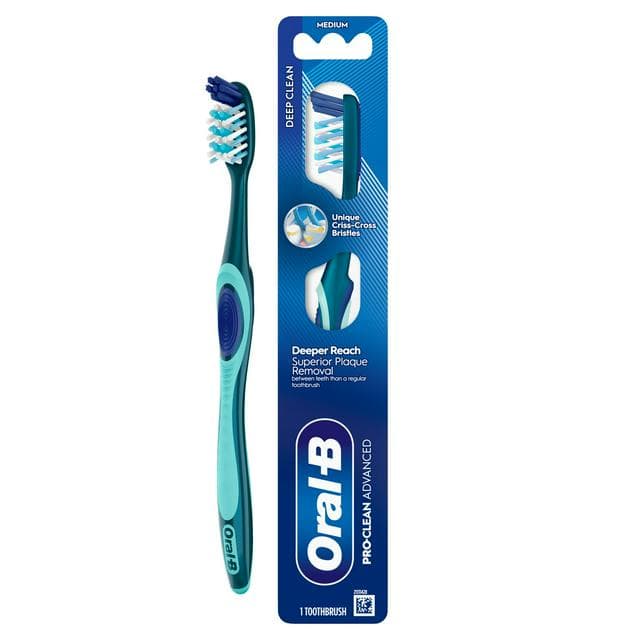 Oral-B Pro Clean Advanced Manual Toothbrush Deep Cleaning & Plaque Removal Medium - gallery image 1