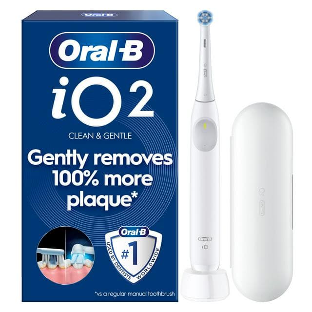 Oral-B iO2 Electric Toothbrush - gallery image 1