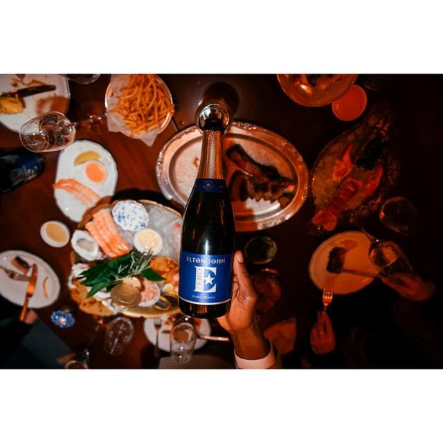 Elton John Zero 75cl Blanc de Blancs 0.0% Alcohol Free Wine Based Drink - gallery image 3