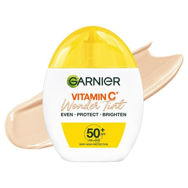 Garnier Bright Complete 40ml SPF 50+ Light Shade Even, Protect & Brighten C Wonder Tint - gallery image 1
