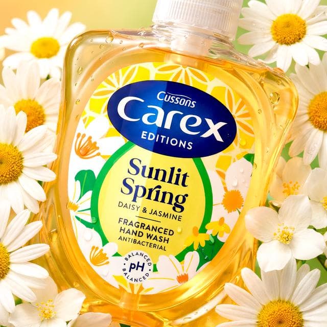 Carex Editions 250ml Sunlit Spring Daisy & Jasmine Antibacterial Hand Wash - gallery image 4