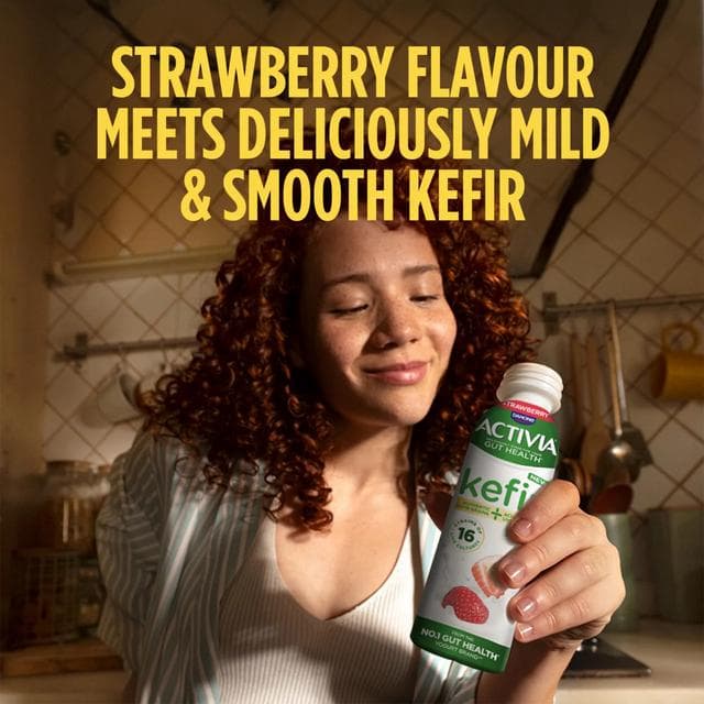 Activia 280ml Strawberry Kefir - gallery image 4