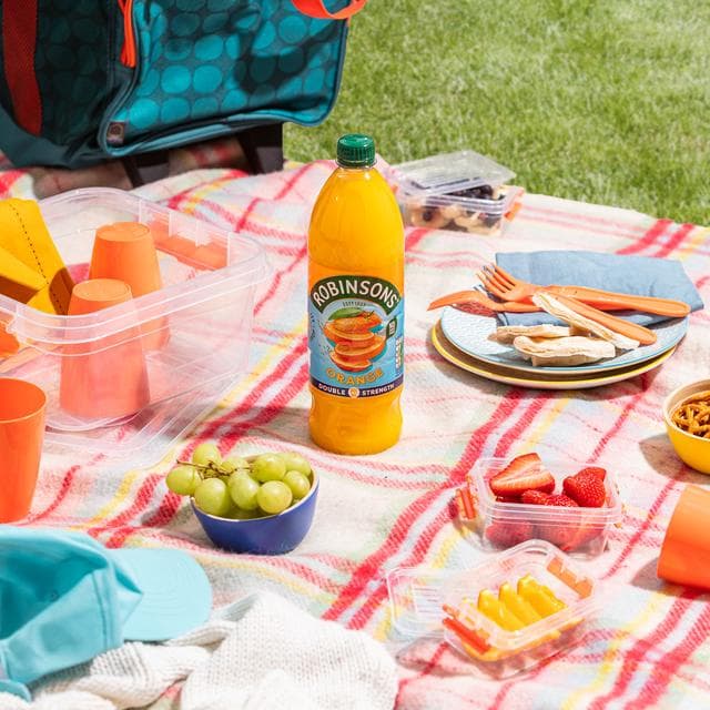 Robinsons 1L Double Strength Orange No Added Sugar Squash - gallery image 2