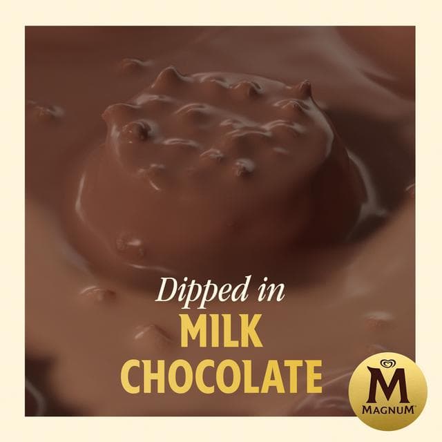 Magnum 12 x 17ml Bonbon Cherry & Milk Chocolate Ice Cream Frozen Snack - gallery image 4