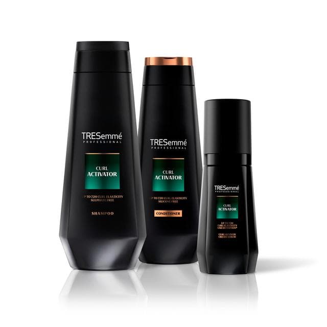 TRESemmé Professional 200ml Gently Detangles & Intensely Hydrates Hair Curl Activator Conditioner - gallery image 3