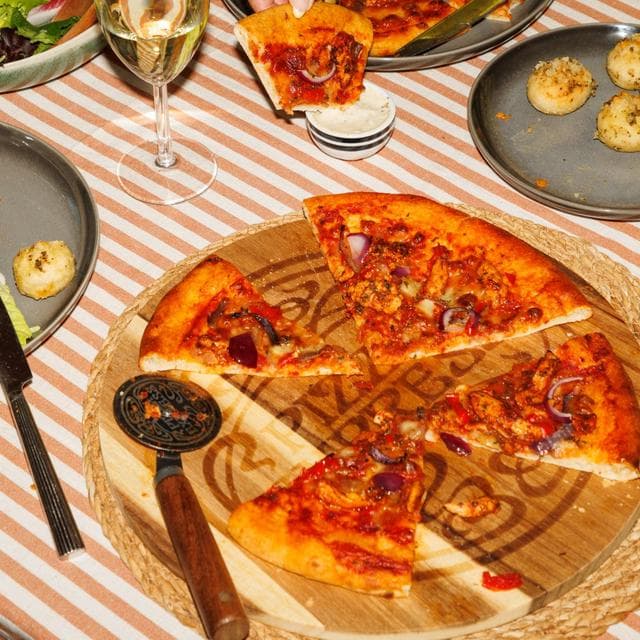 Pizza Express 268g Hot Honey Sauce - gallery image 6