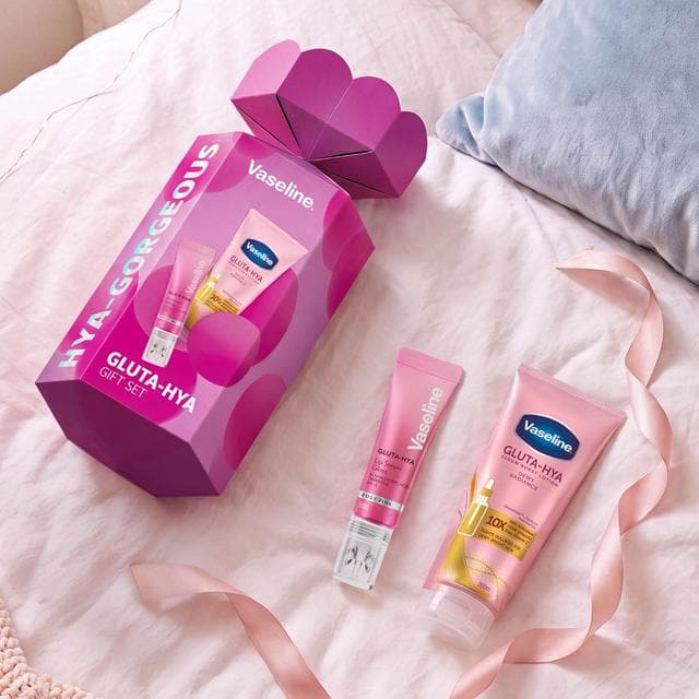 Vaseline 2 x Gluta Hya Gorgeous Gift Set for Her - gallery image 6