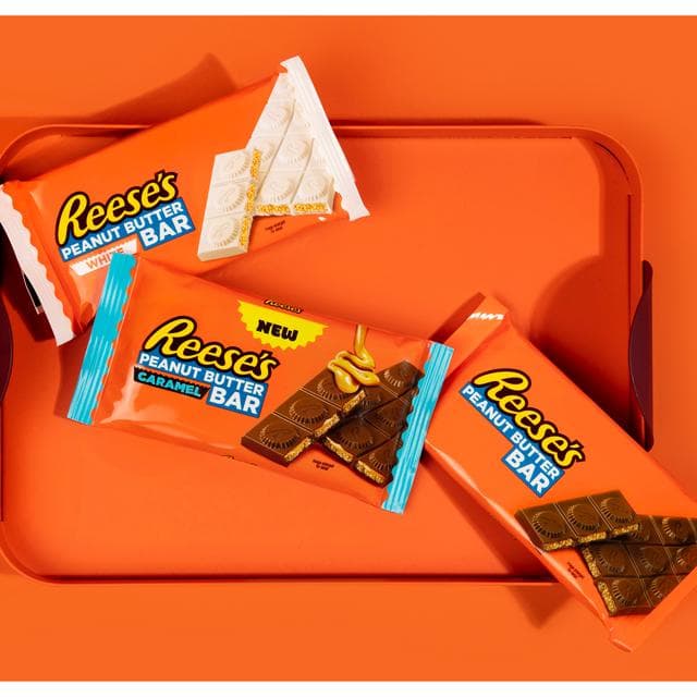 Reese's 92g Peanut Butter & Caramel Filled Milk Flavour Chocolate Bar - gallery image 4