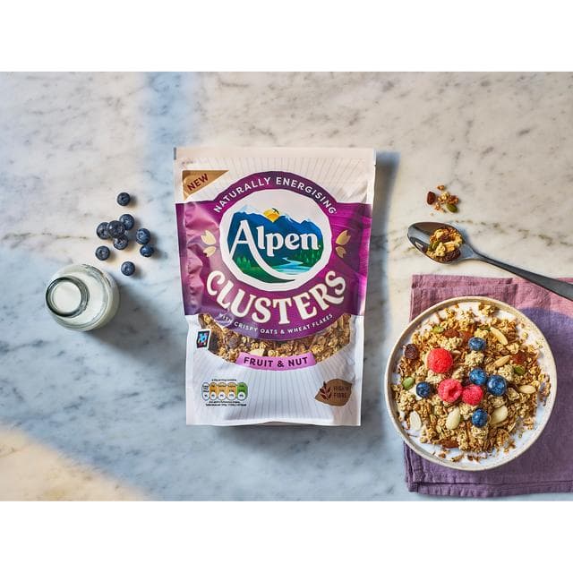 Alpen 400g Fruit & Nut Granola Clusters Breakfast Cereal - gallery image 2