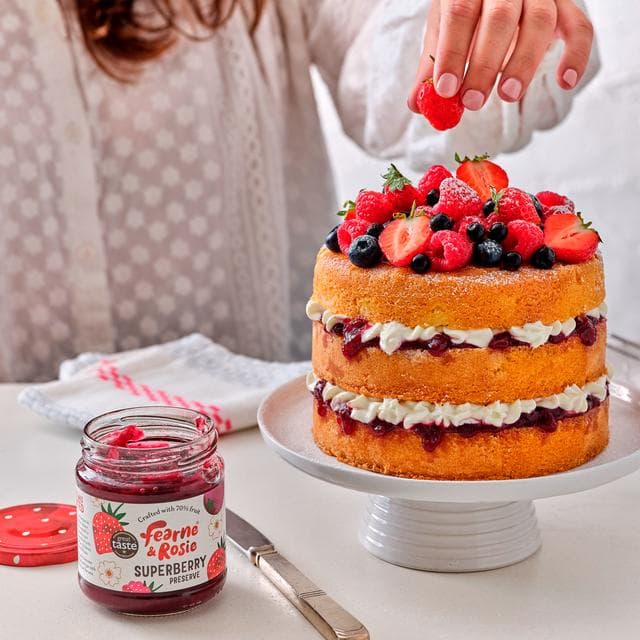 Fearne & Rosie Superberry 70% Fruit Jam - gallery image 2